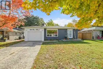 225 Eric St, Clearview, Ontario L0M 1S0, 3 Bedrooms Bedrooms, 6 Rooms Rooms,2 BathroomsBathrooms,All Houses,Sold,Eric,27628612