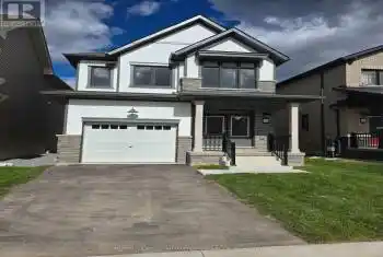 32 Starboard Cres, Welland, Ontario L3B 0M7, 3 Bedrooms Bedrooms, 7 Rooms Rooms,3 BathroomsBathrooms,All Houses,Rented,Starboard,X10412763