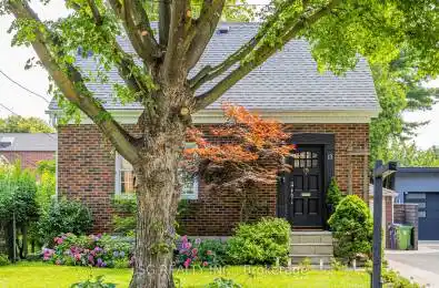 13 Berl Ave Toronto Ontario M8Y 3C3