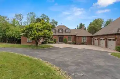 21 Woodland Acres Cres Vaughan Ontario L6A 1G1