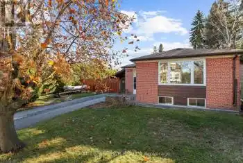 11 Johnson Rd, Aurora, Ontario L4G 2A3, 3 Bedrooms Bedrooms, 6 Rooms Rooms,3 BathroomsBathrooms,All Houses,Sold,Johnson,N10415077