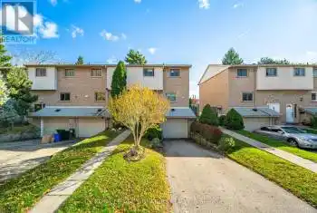 342 Catharine St, Hamilton, Ontario L8L 8A1, 3 Bedrooms Bedrooms, 11 Rooms Rooms,3 BathroomsBathrooms,All Houses,Sold,Catharine,X10415082
