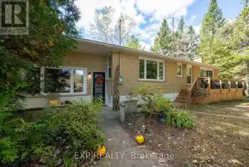 23243 Melbourne Rd, Southwest Middlesex, Ontario N0L 1T0, 3 Bedrooms Bedrooms, 3 Rooms Rooms,2 BathroomsBathrooms,All Houses,Sold,Melbourne,X10416085