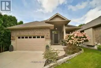 298 Mogg St Unit# 29, Strathroy-Caradoc, Ontario N7G 0C6, 2 Bedrooms Bedrooms, 10 Rooms Rooms,3 BathroomsBathrooms,Condo,Sold,Mogg,X10417866