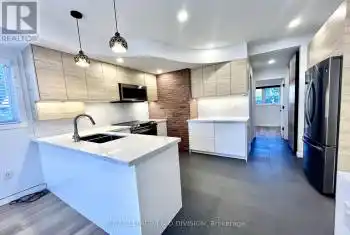105 Eaton Ave Unit# Upper, Toronto, Ontario M4J 2Z4, 2 Bedrooms Bedrooms, 5 Rooms Rooms,2 BathroomsBathrooms,All Houses,Rented,Eaton,E10419913