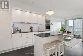 576 Front St Unit# 606E, Toronto, Ontario M5V 1C1, 1 Bedroom Bedrooms, 6 Rooms Rooms,1 BathroomBathrooms,Condo,Sold,Front,C10420644