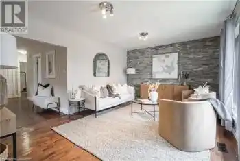 34 Briarwood Cres Unit# Upper, Hamilton, Ontario L9C 4B9, 3 Bedrooms Bedrooms, 7 Rooms Rooms,1 BathroomBathrooms,All Houses,Rented,Briarwood,X10420755