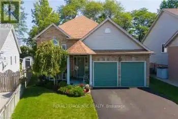 8782 NASSAU Ave, Niagara Falls, Ontario L2G 7W4, 2 Bedrooms Bedrooms, 7 Rooms Rooms,2 BathroomsBathrooms,All Houses,Sold,NASSAU,X9413573