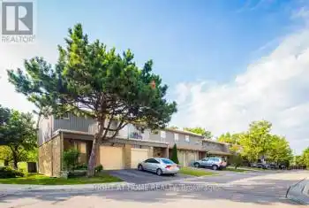 60 Hanson Rd Unit# 78, Mississauga, Ontario L5B 2P6, 3 Bedrooms Bedrooms, 6 Rooms Rooms,3 BathroomsBathrooms,All Houses,Rented,Hanson,W10422739