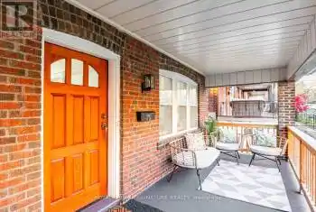26 Winona Dr, Toronto, Ontario M6G 3S6, 3 Bedrooms Bedrooms, 7 Rooms Rooms,2 BathroomsBathrooms,All Houses,Sold,Winona,C10424481