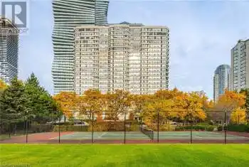 400 WEBB Dr Unit# 1004, Mississauga, Ontario L5B 3Z7, 2 Bedrooms Bedrooms, 6 Rooms Rooms,2 BathroomsBathrooms,Condo,Sold,WEBB,W10430811