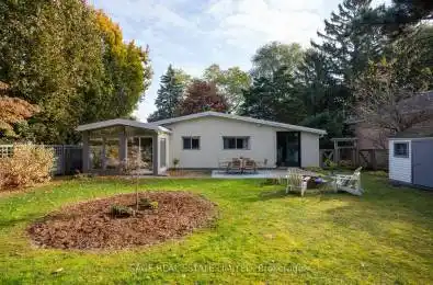 10 Wynnview Crt Toronto Ontario M1N 3K3