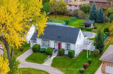 24 Elmcrest Rd Toronto Ontario M9C 3R8