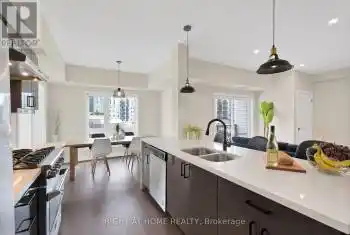 4 Spice Way Unit# 101, Barrie, Ontario L9J 0M2, 3 Bedrooms Bedrooms, 7 Rooms Rooms,2 BathroomsBathrooms,Condo,Sold,Spice,S10427402