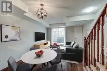 25 Elsie Lane Unit# 144, Toronto, Ontario M6P 3N3, 3 Bedrooms Bedrooms, 6 Rooms Rooms,2 BathroomsBathrooms,All Houses,Rented,Elsie,W10428534
