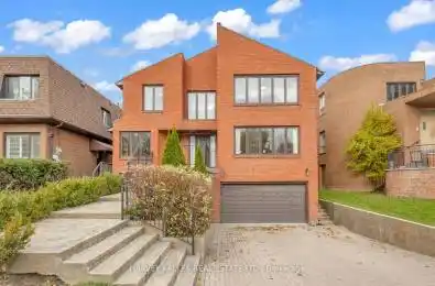 28 Prue Avenue Toronto (Englemount-Lawrence) Ontario M6B1R4