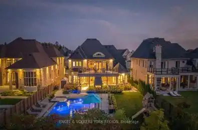 24 James Stokes Crt King Ontario L7B 1L6