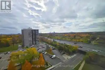 18 Valley Woods Rd Unit# Ph 107, Toronto, Ontario M3A 0A1, 2 Bedrooms Bedrooms, 6 Rooms Rooms,2 BathroomsBathrooms,Condo,Rented,Valley Woods,C10433363