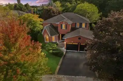 90 Charing Crescent Aurora (Aurora Highlands) Ontario L4G6P5