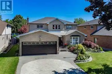 27 Sumner Crescent Grimsby (540 - Grimsby Beach) Ontario L3M5E3
