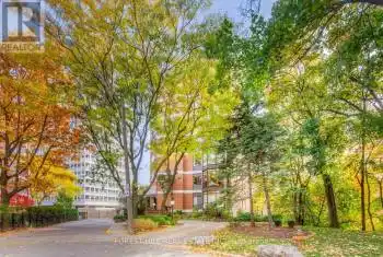 407 Walmer Rd Unit# PH 2, Toronto, Ontario M5R 3N2, 2 Bedrooms Bedrooms, 8 Rooms Rooms,2 BathroomsBathrooms,Condo,Sold,Walmer,C10874828