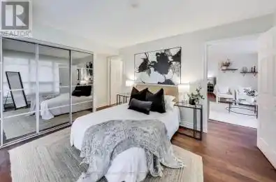 761 Bay Street Unit# 304 Toronto (Bay Street Corridor) Ontario M5G2R2