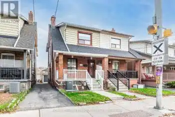 301 Oakwood Ave, Toronto, Ontario M6E 2V3, 3 Bedrooms Bedrooms, 6 Rooms Rooms,2 BathroomsBathrooms,All Houses,Sold,Oakwood,C10929911