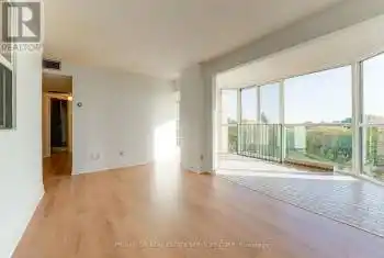 5795 Yonge St Unit# 611, Toronto, Ontario M2M 4J3, 1 Bedroom Bedrooms, 5 Rooms Rooms,2 BathroomsBathrooms,Condo,Sold,Yonge,27686774
