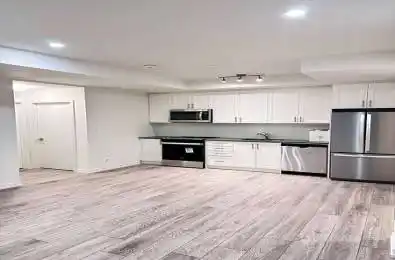 26 Lytham green Circle Unit# 14 Newmarket (Glenway Estates) Ontario L3