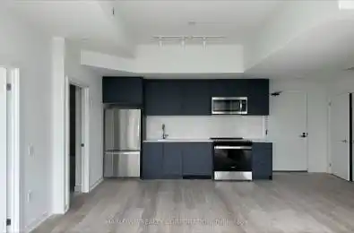 1604 Charles St Unit# PH511 B Whitby Ontario L1N 0P2