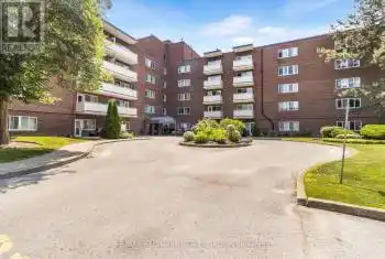 198 Scott St Unit# 404, St. Catharines, Ontario L2N 5T3, 2 Bedrooms Bedrooms, 5 Rooms Rooms,1 BathroomBathrooms,Condo,Sold,Scott,X11265996