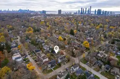 26 Reid Manor Toronto (Stonegate-Queensway) Ontario M8Y2H7