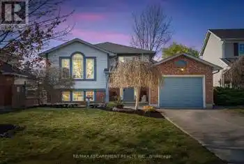 11 Stuart St, Haldimand, Ontario N3W 2L3, 3 Bedrooms Bedrooms, 5 Rooms Rooms,2 BathroomsBathrooms,All Houses,Sold,Stuart,X11437460