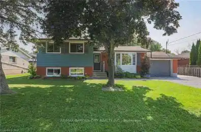 4 OSWEGO PARK Rd Ontario N1A 2W2