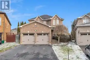 11 Pineway Crt, Whitby, Ontario L1R 2S3, 3 Bedrooms Bedrooms, 7 Rooms Rooms,3 BathroomsBathrooms,All Houses,Sold,Pineway,E11825059