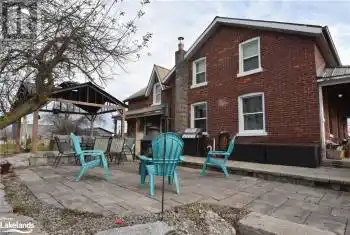6176 21 22 NOTTAWASAGA Sdrd, Clearview, Ontario L0M 1S0, 3 Bedrooms Bedrooms, 10 Rooms Rooms,2 BathroomsBathrooms,All Houses,Sold,21 22 NOTTAWASAGA Sdrd,S11822896