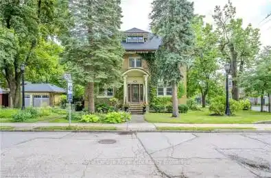 2 ARDMAY Crescent Guelph (Central East) Ontario N1E4L3