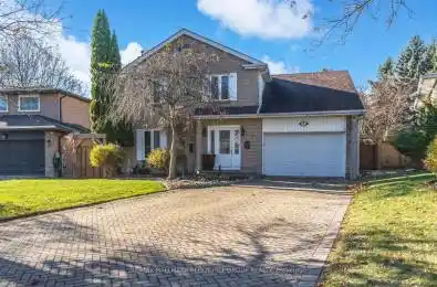 11 Earls Court East Gwillimbury (Holland Landing) Ontario L9N1E5