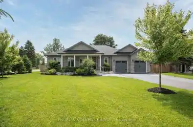 203 Montgomery Dr Barrie Ontario L4N 4G9