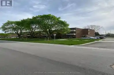 31 Parkside Drive Unit# 211 St. Thomas Ontario N5R3V1