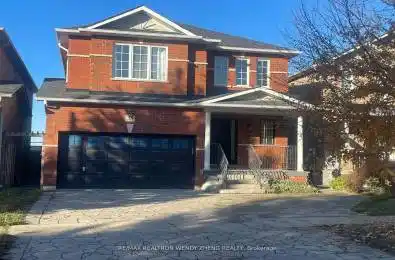 38 Delattaye Ave Aurora Ontario L4G 7T8