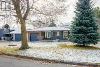 22 Royal Henley Blvd, St. Catharines, Ontario L2N 4R8, 3 Bedrooms Bedrooms, 12 Rooms Rooms,2 BathroomsBathrooms,All Houses,Sold,Royal Henley,X11887666