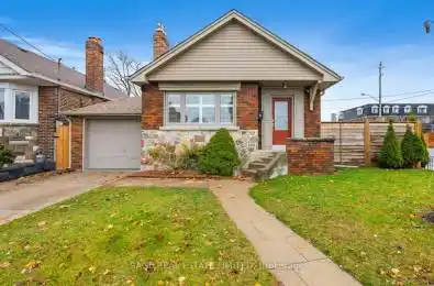 43 Lankin Boulevard Toronto (East York) Ontario M4J4W9