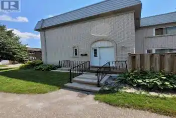 585 Gainsborough Rd Unit# 66, London, Ontario N6G 2C5, 3 Bedrooms Bedrooms, 10 Rooms Rooms,3 BathroomsBathrooms,All Houses,Rented,Gainsborough,X11888326