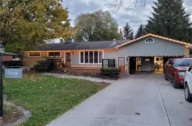 24575 SAXTON Road Strathroy-Caradoc (SE) Ontario N7G3H4