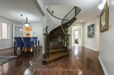 11 Cairnburg Drive Brampton (Vales of Castlemore) Ontario L6P1X3