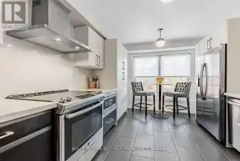 48 Wyatt Lane, Aurora, Ontario L4G 7E4, 2 Bedrooms Bedrooms, 5 Rooms Rooms,3 BathroomsBathrooms,All Houses,Sold,Wyatt,N11897957