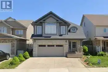 956 Bianca Crt, Kitchener, Ontario N2R 1Y8, 4 Bedrooms Bedrooms, 8 Rooms Rooms,4 BathroomsBathrooms,All Houses,Rented,Bianca,X11900916