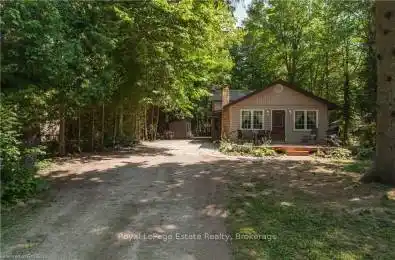 15 CEDAR Tr South Bruce Peninsula Ontario N0H 2T0