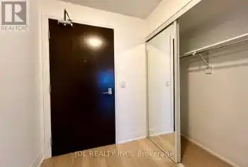 376 Highway 7 Ave Unit# 703, Richmond Hill, Ontario L4B 0C4, 1 Bedroom Bedrooms, 5 Rooms Rooms,1 BathroomBathrooms,Condo,Rented,Highway 7,N11902959